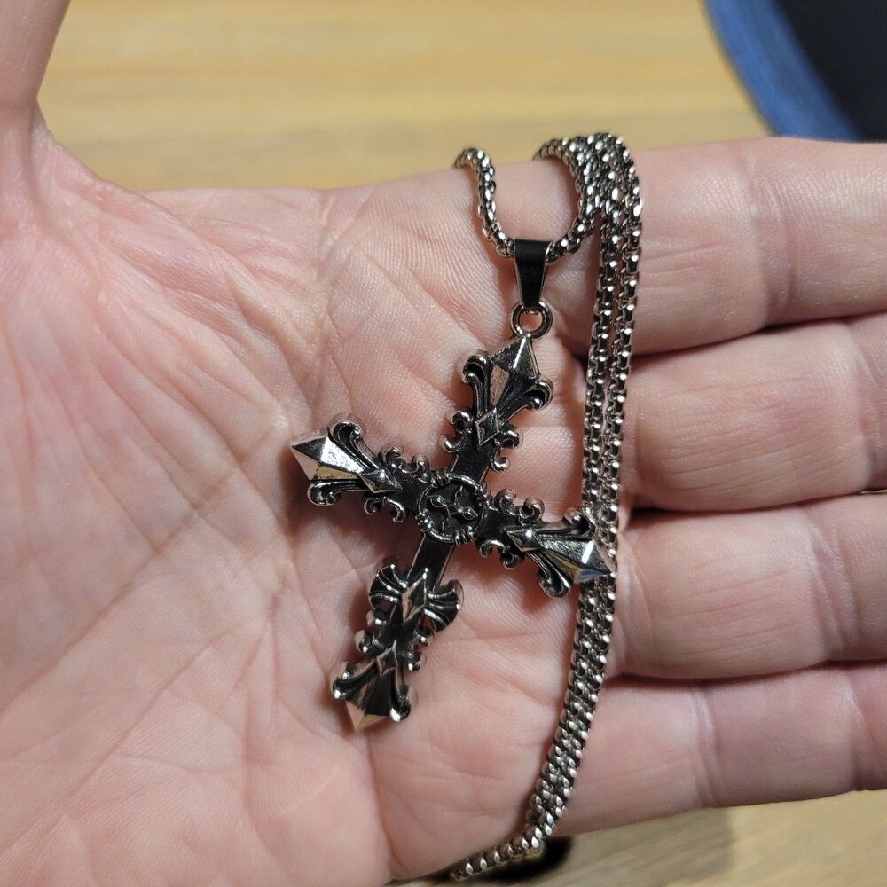 Men's Gothic Cross Pendant Necklace Vintage Fleur de Lis